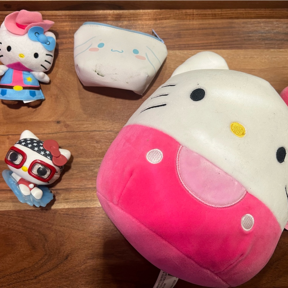 Hello Kitty Squishmallow Bundle